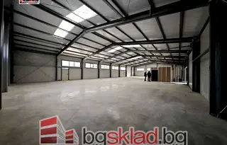 Склад в с. Тополи
