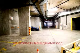 Склад в София, Младост 4