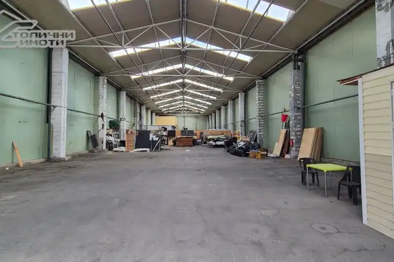 Warehouse in Sofiya, Trebich