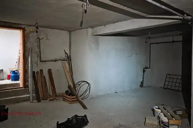 Склад в Стара Загора, Аязмото